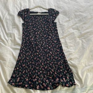 Floral Abercrombie and fitch kids dress,worn once great condition. Got too small